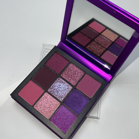 💕3XHP🎉NEW HUDA BEAUTY AMETHYST OBSESSIONS PALETTE - Picture 5 of 7